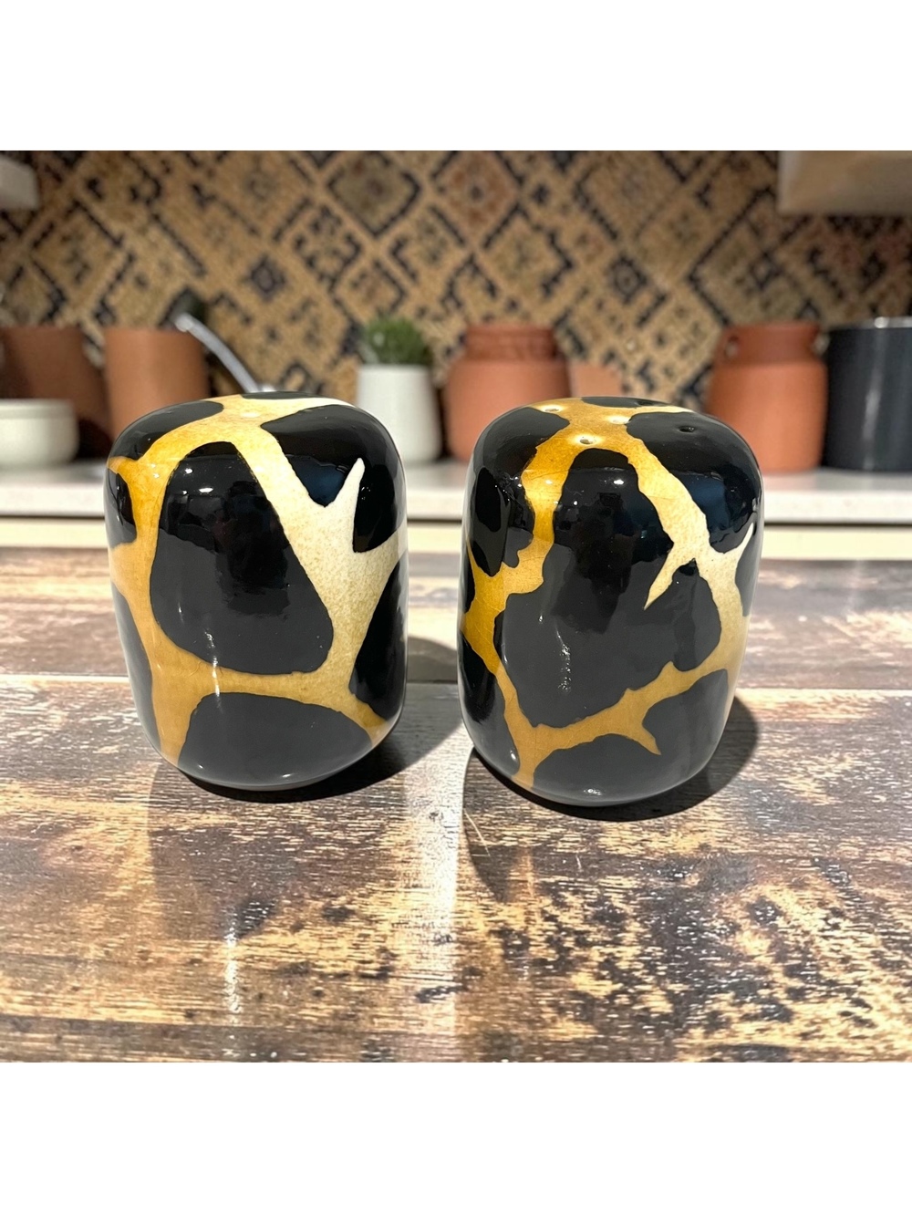 Handmade Studio Pottery Salt Pepper Shakers Abstract Animal Paw Print Signed